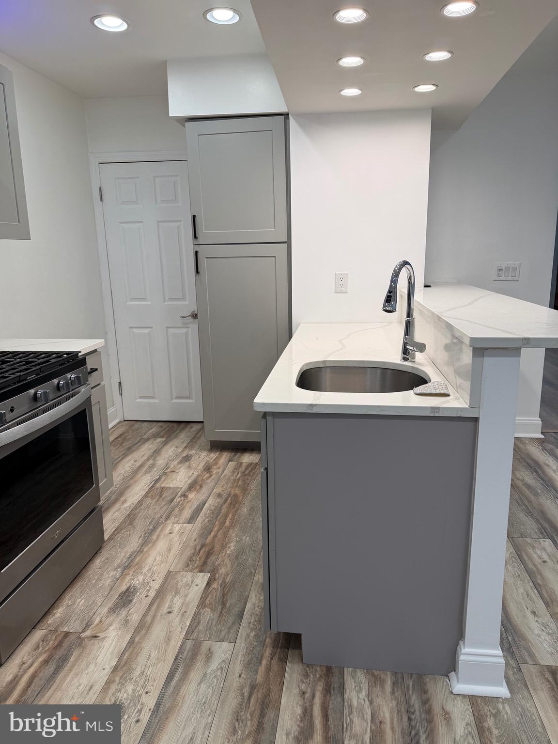 RHAWNHURST - Residential