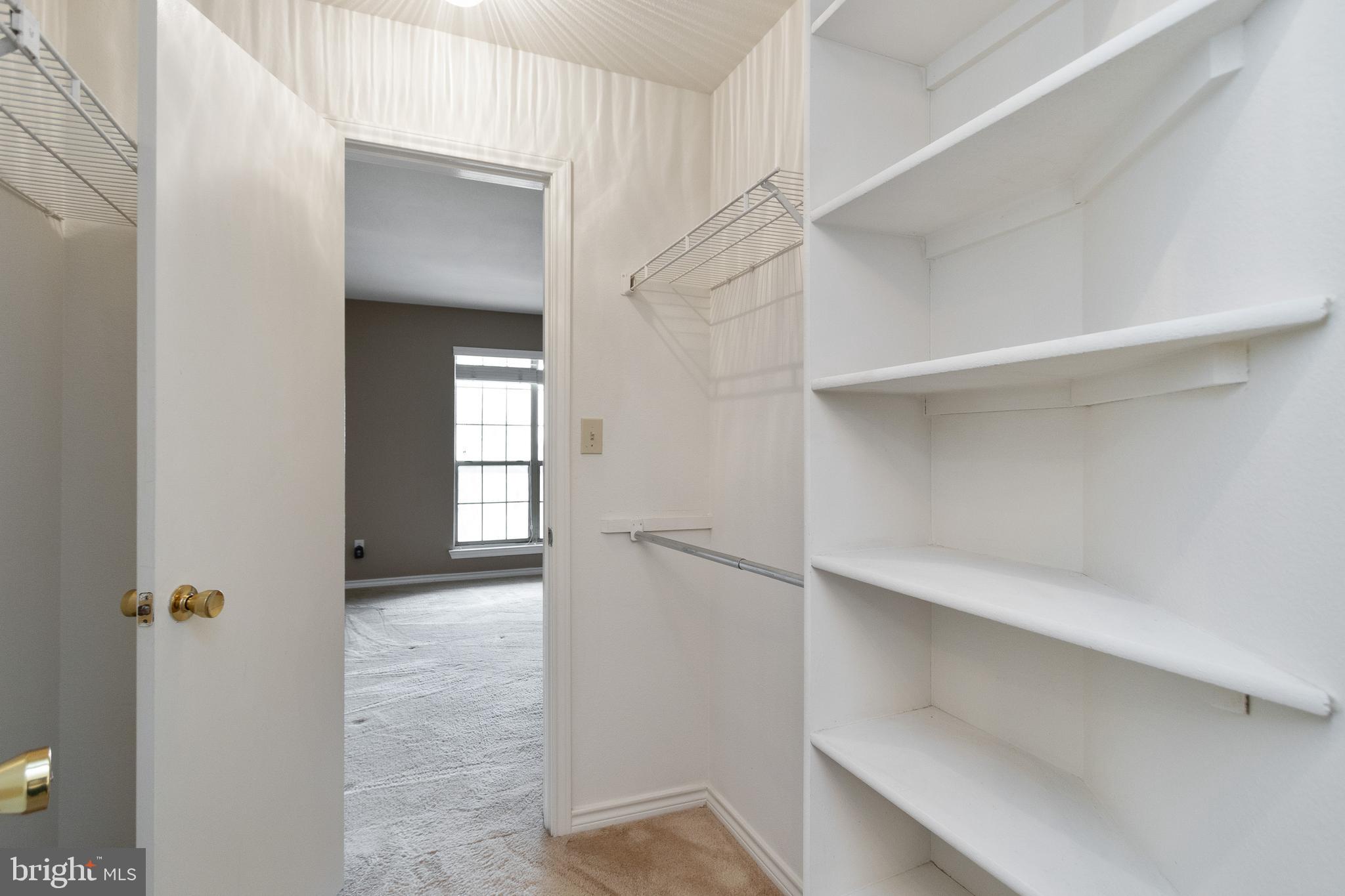 PENDERBROOK SQUARE CONDOMINIUMS - Residential