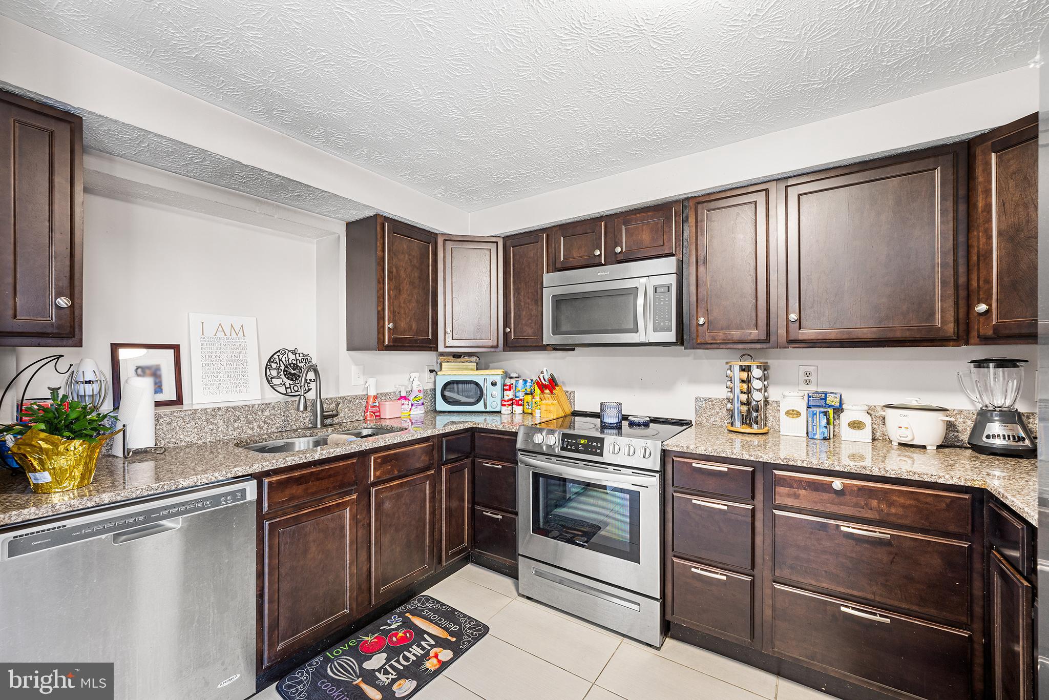 PARKVIEW TRAIL - Residential