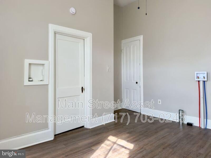 2011 N 3RD STREET 3
