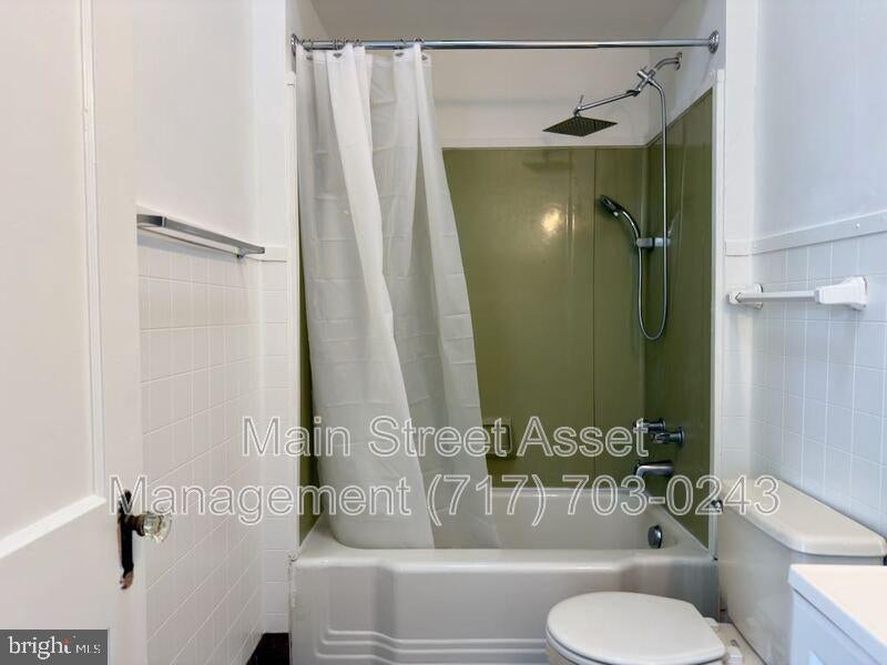 2011 N 3RD STREET 3
