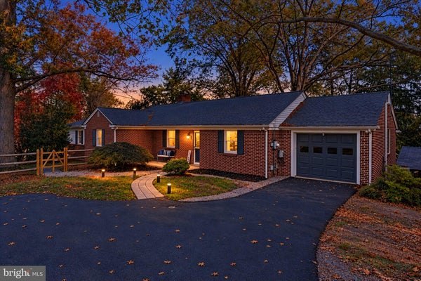 1294 N HANOVER ST, POTTSTOWN, PA 19464 - Image 81be1b952fdebdf1bc275a366cef2321/2033806401