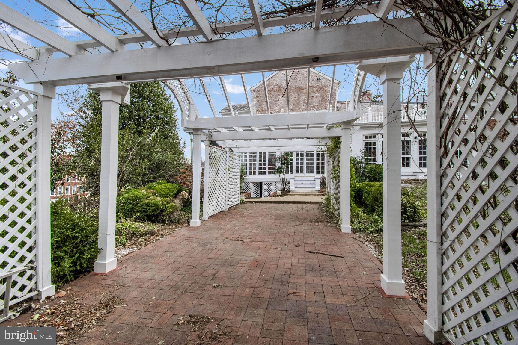 NORTH RIDGE - Residential