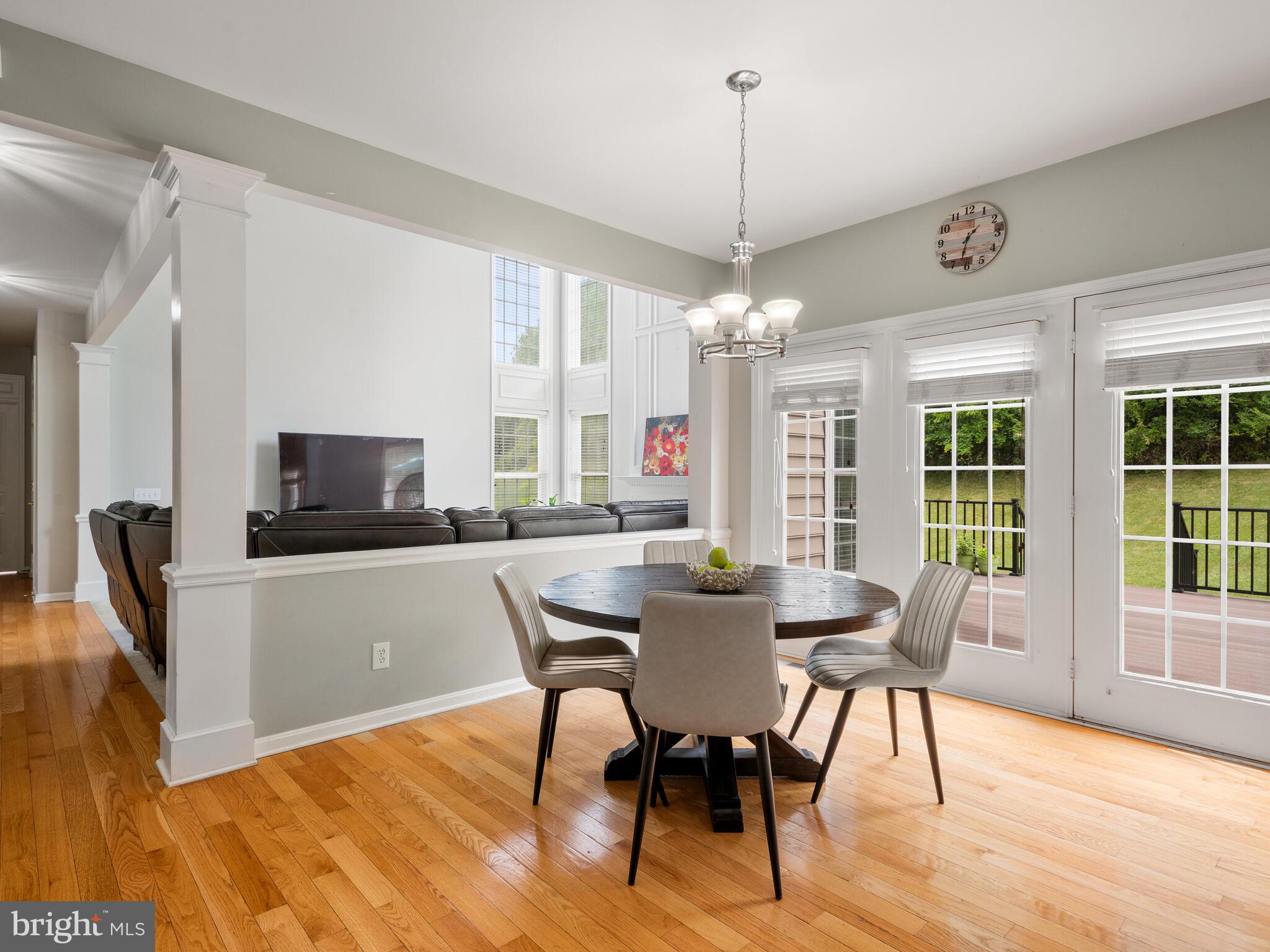 EAGLE HUNT - Residential