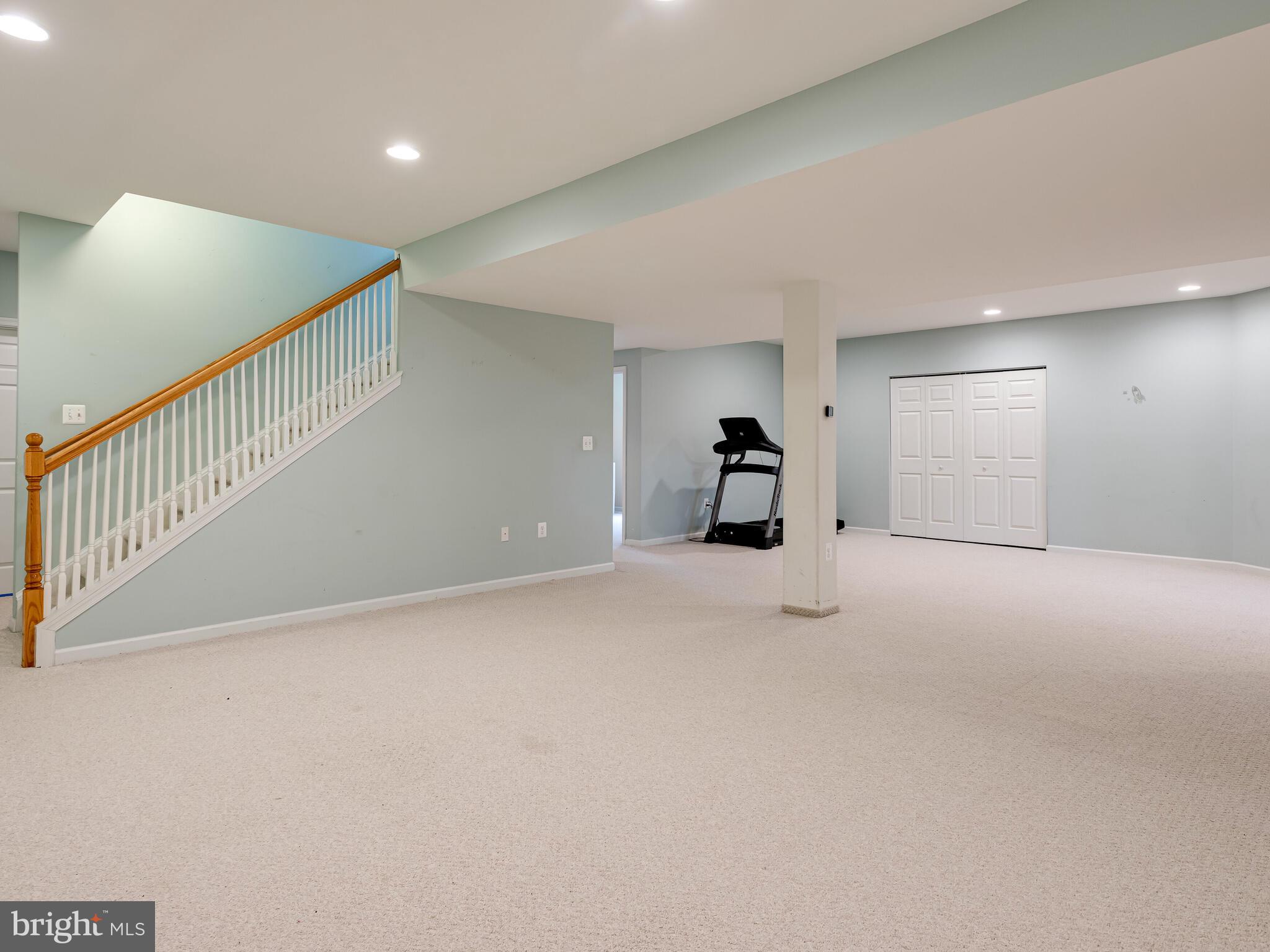 EAGLE HUNT - Residential