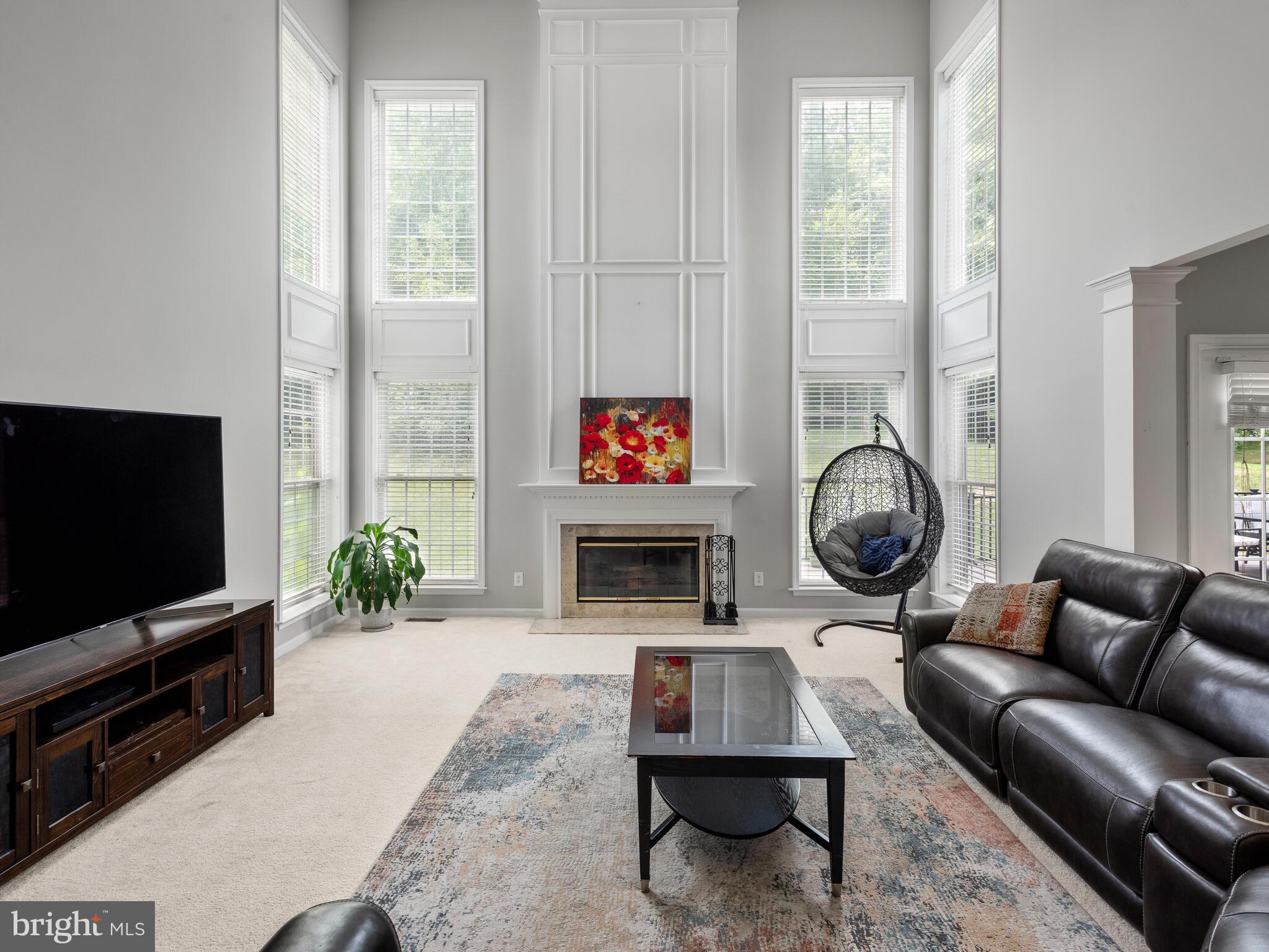 EAGLE HUNT - Residential