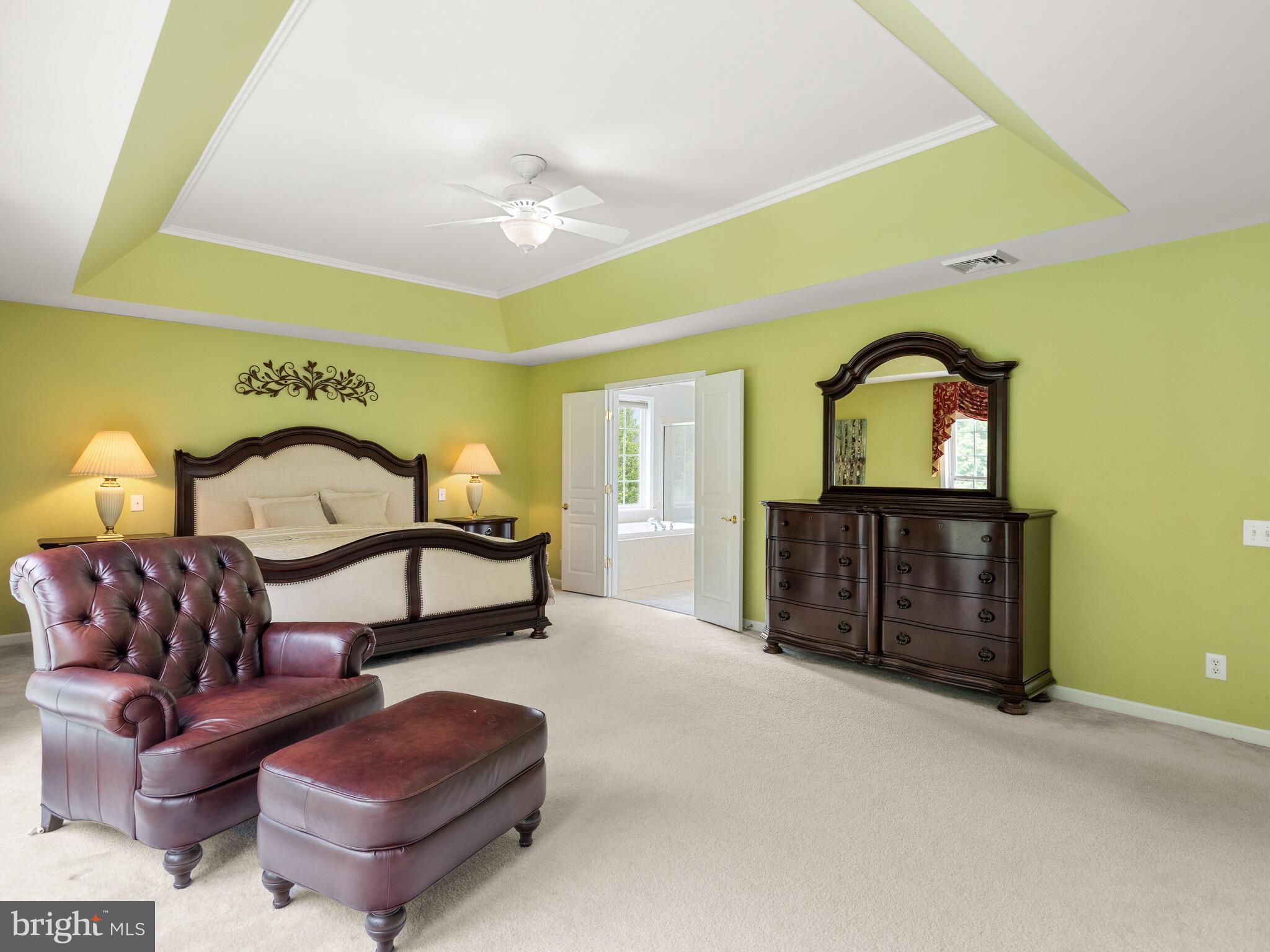 EAGLE HUNT - Residential