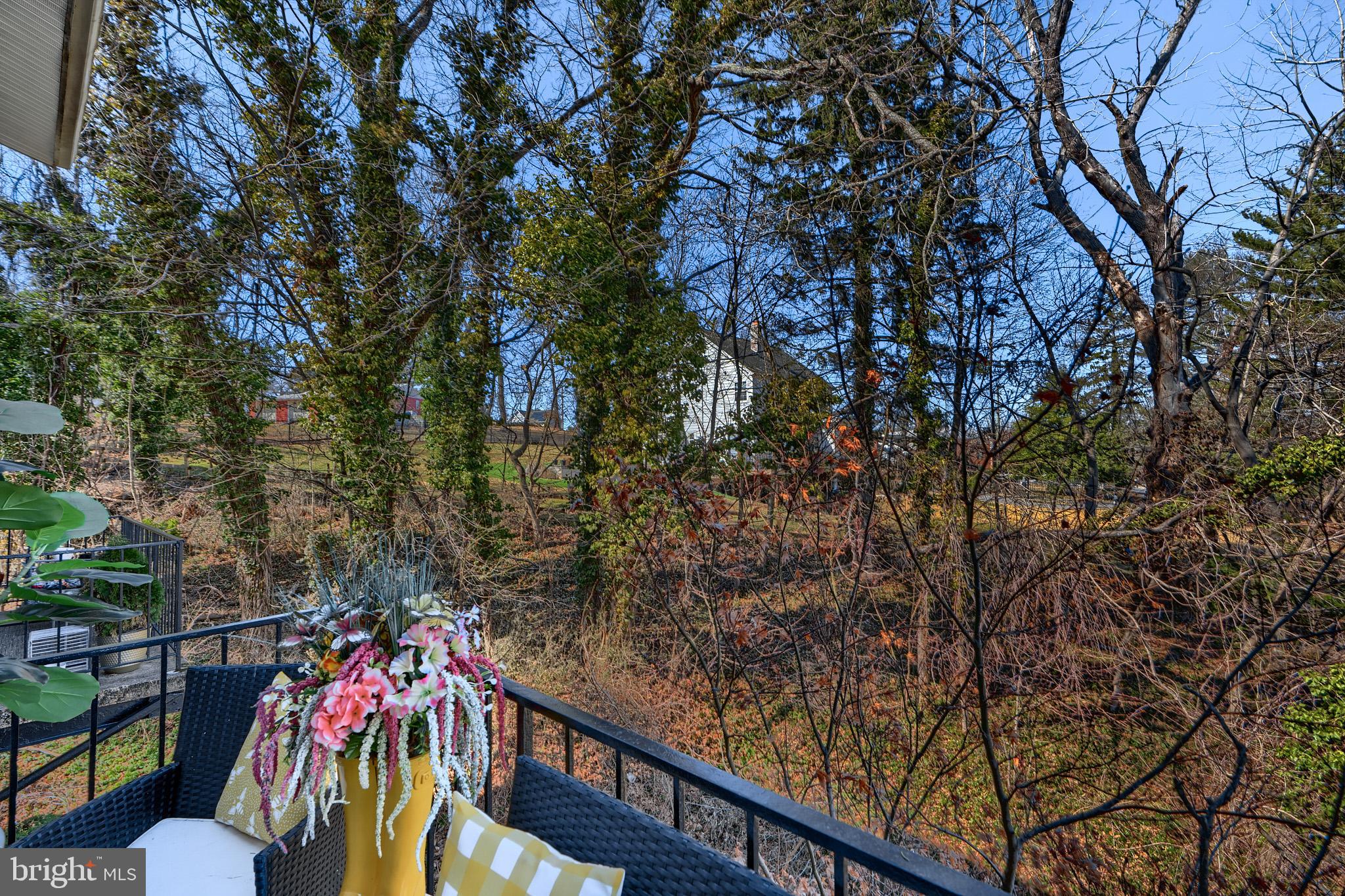 MOORES MILL MANOR - Residential