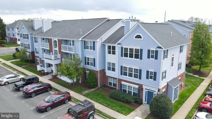 Very nicely updated top floor condo in beautiful Leesburg Gateway.  Walk to downtown Leesburg and the  W&OD bike trail. Plenty of parking for residents and guests.  Check out the community pool just outside the front door or relax on the balcony with a cup of coffee or after dinner drink!  Because it's an end unit, this condo has more light than interior units.  The top flight of stairs is exclusive to this condo so you won't be sharing the hallway with anyone which makes it more private and quieter than others in the community.  Recent upgrades include: Fully approved elegant hardwood flooring, upgraded kitchen with granite counters and new tile and fixtures in both bathrooms.