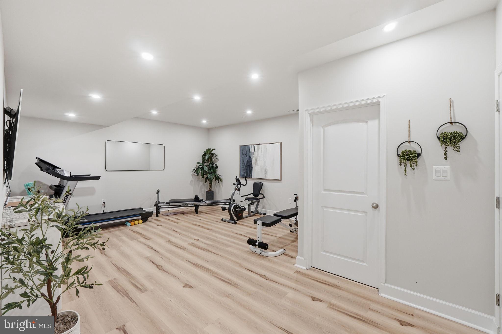 OLD FARM - Residential