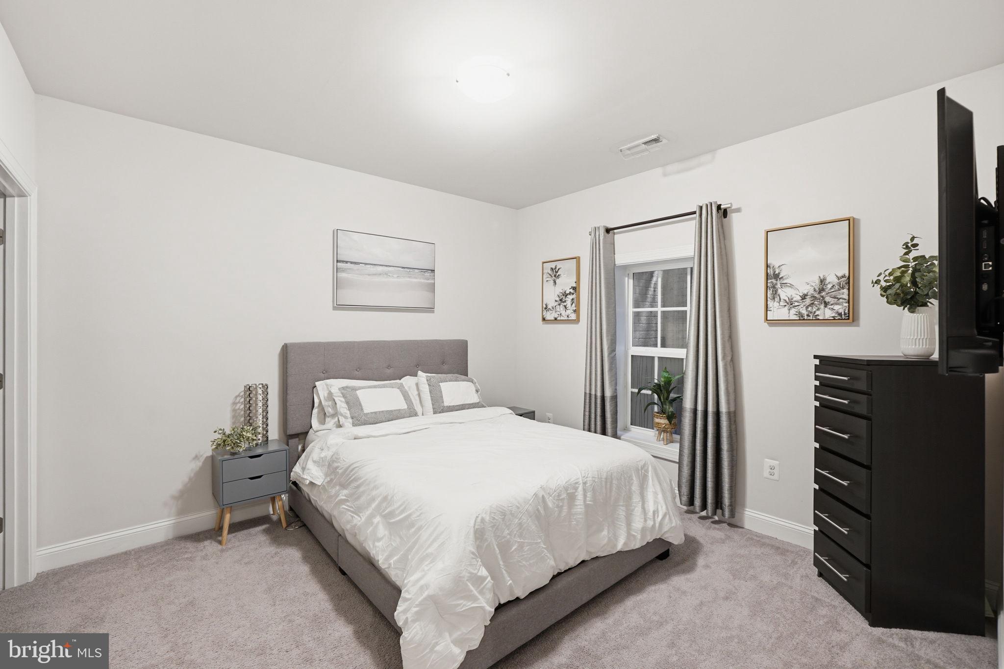 OLD FARM - Residential