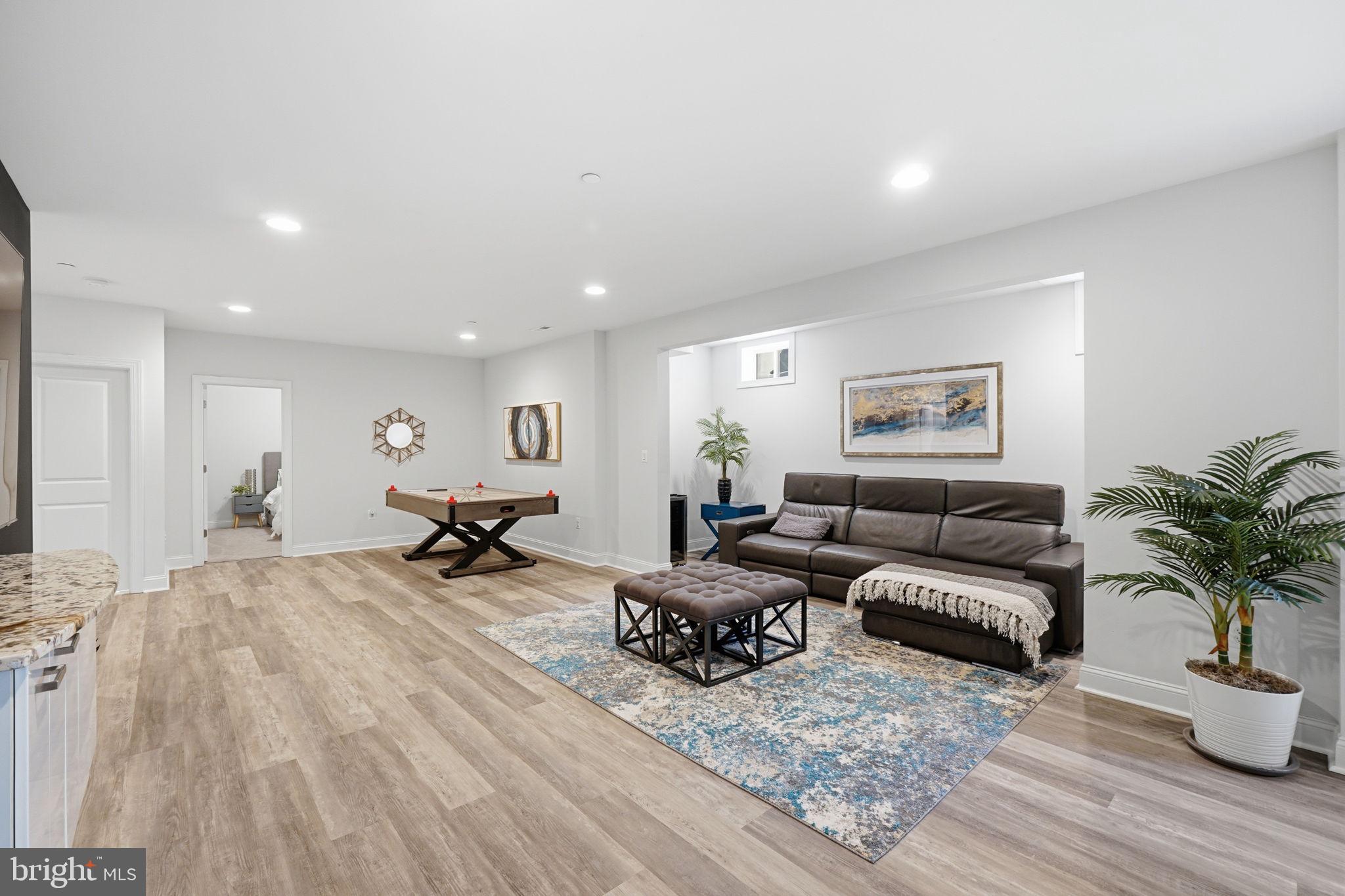 OLD FARM - Residential