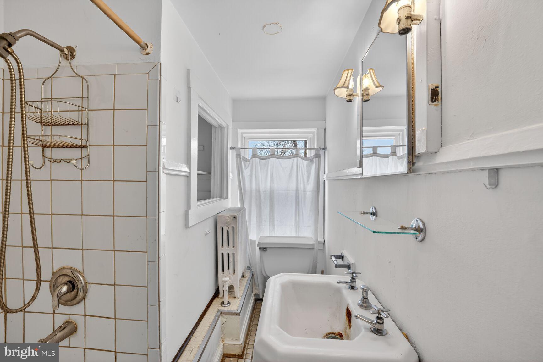 RIVERDALE PARK - Residential