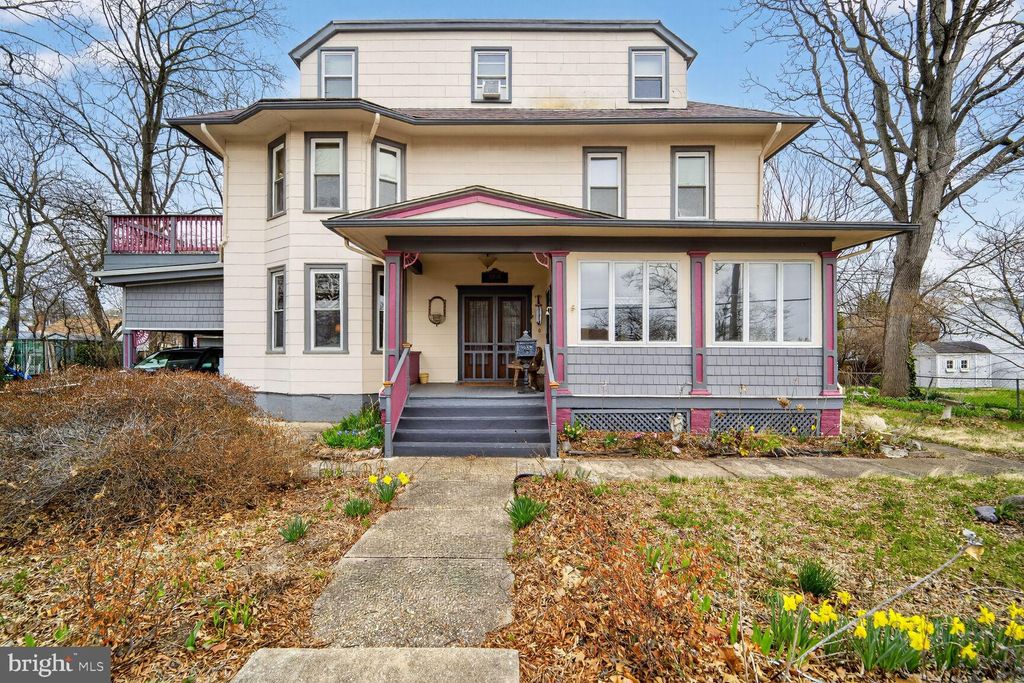 Photo of 4808 Riverdale Road, RIVERDALE, MD 20737 (MLS # MDPG2196034)