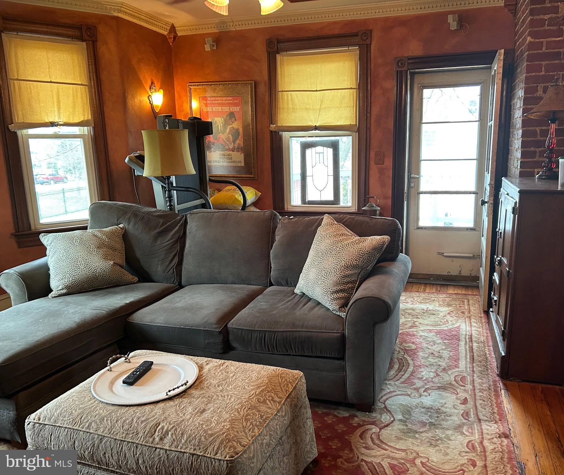 RIVERDALE PARK - Residential