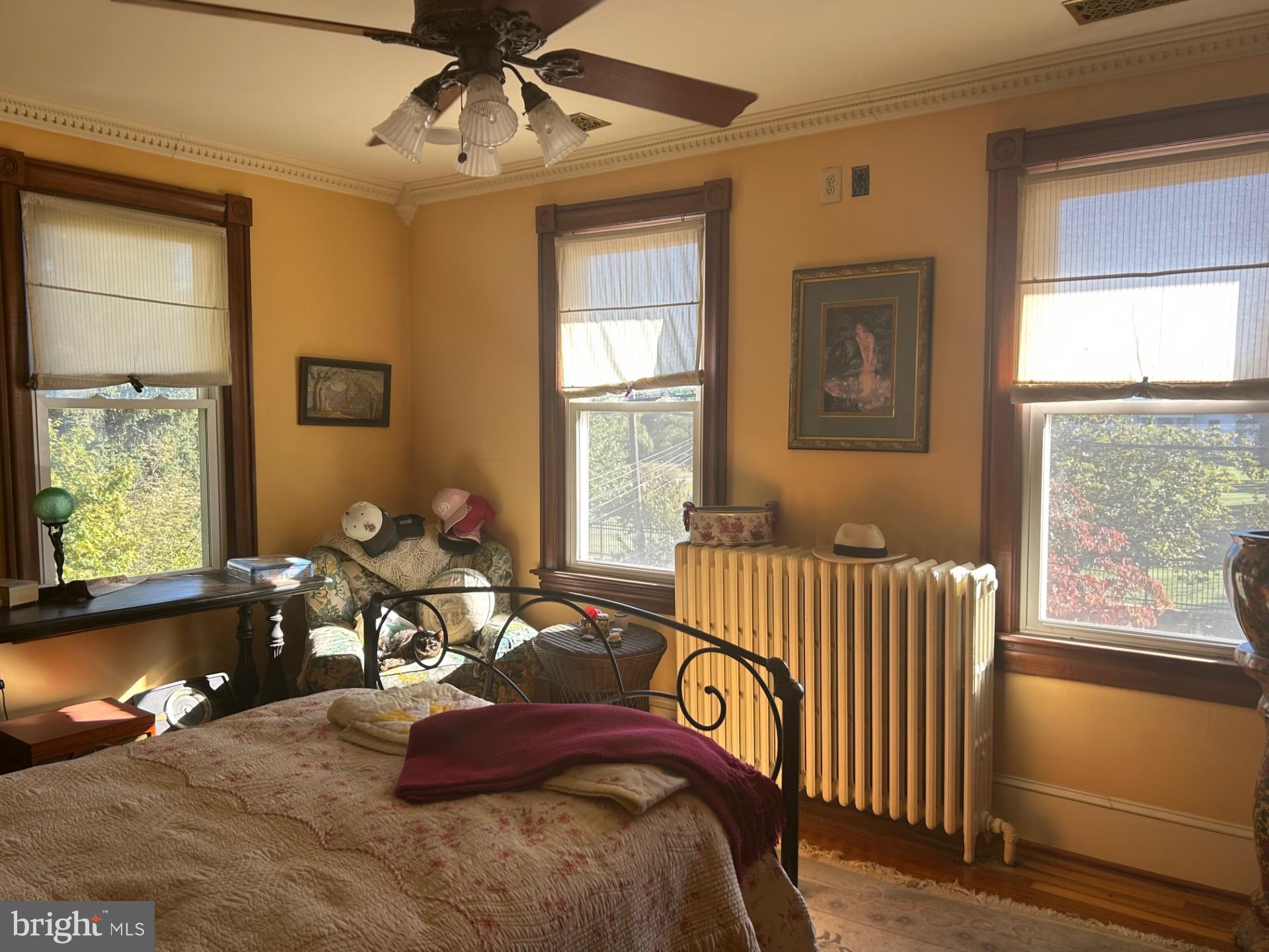 RIVERDALE PARK - Residential