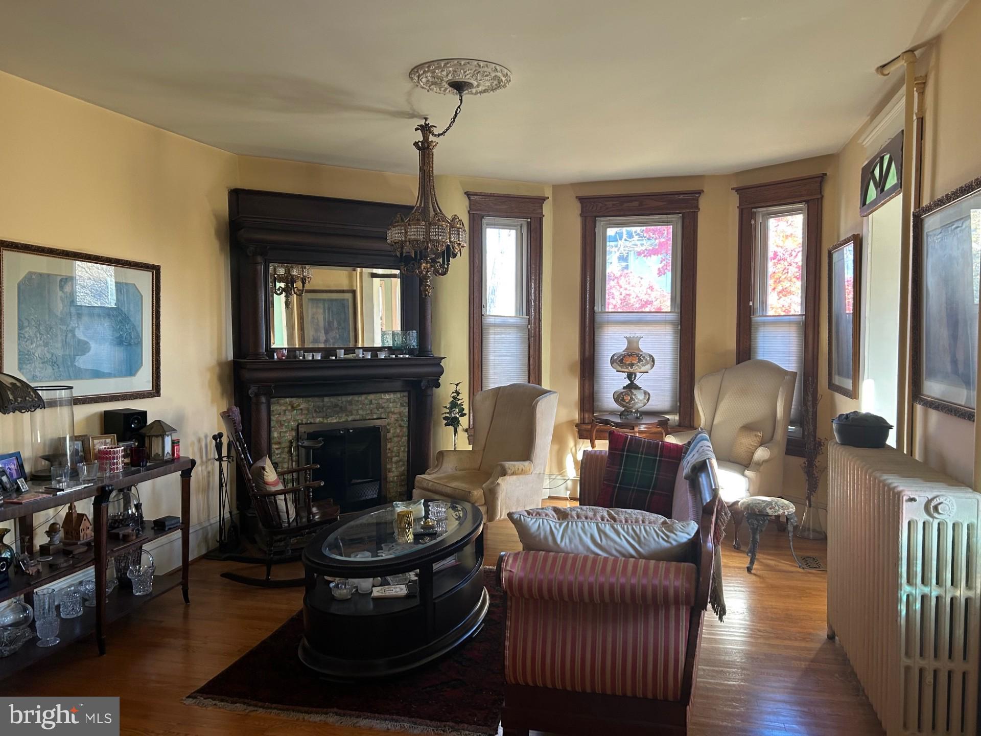 RIVERDALE PARK - Residential