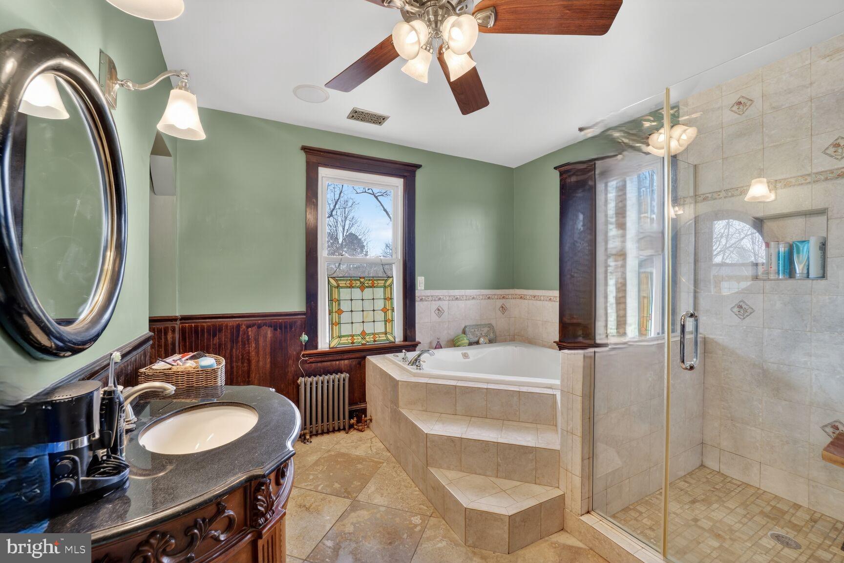 RIVERDALE PARK - Residential