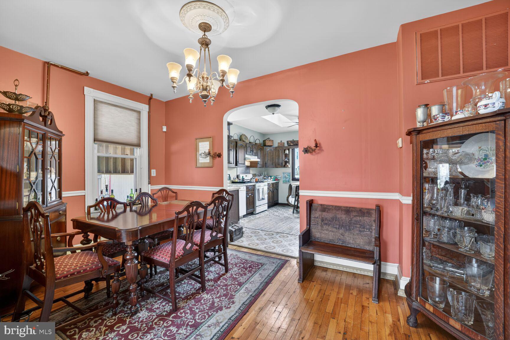 RIVERDALE PARK - Residential