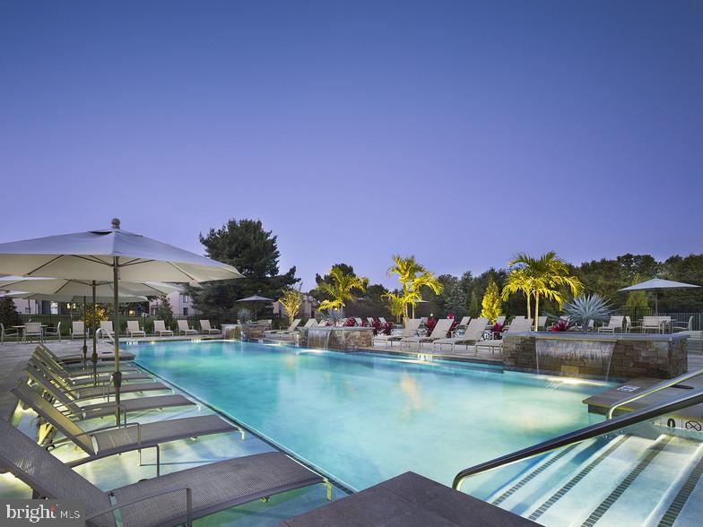 CREEKSIDE AT BLUE BELL - Residential Lease