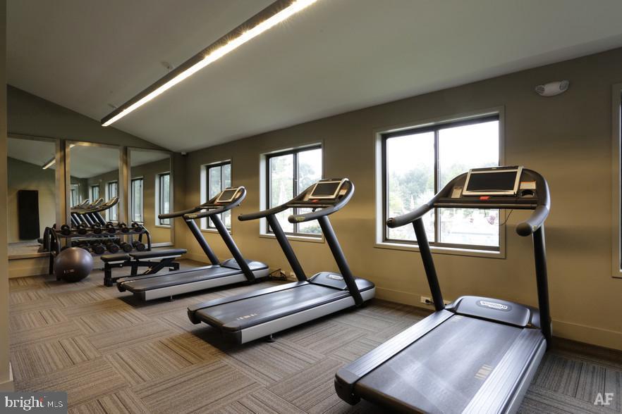 CREEKSIDE AT BLUE BELL - Residential Lease