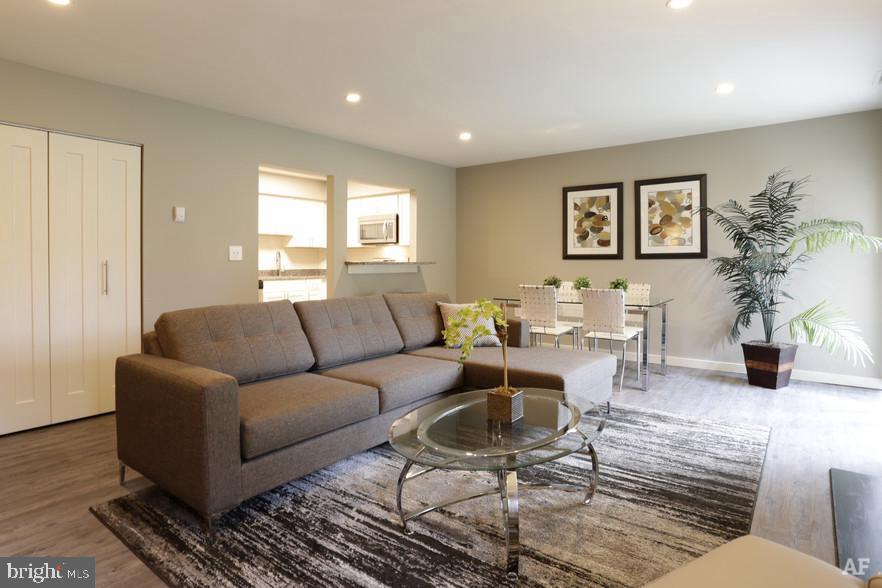 CREEKSIDE AT BLUE BELL - Residential Lease