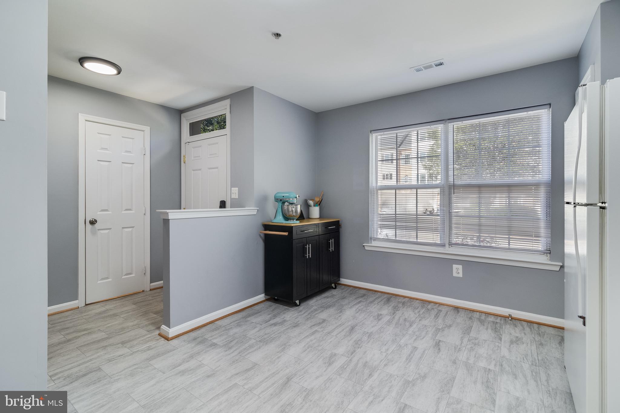 419 CAMBRIDGE PLACE