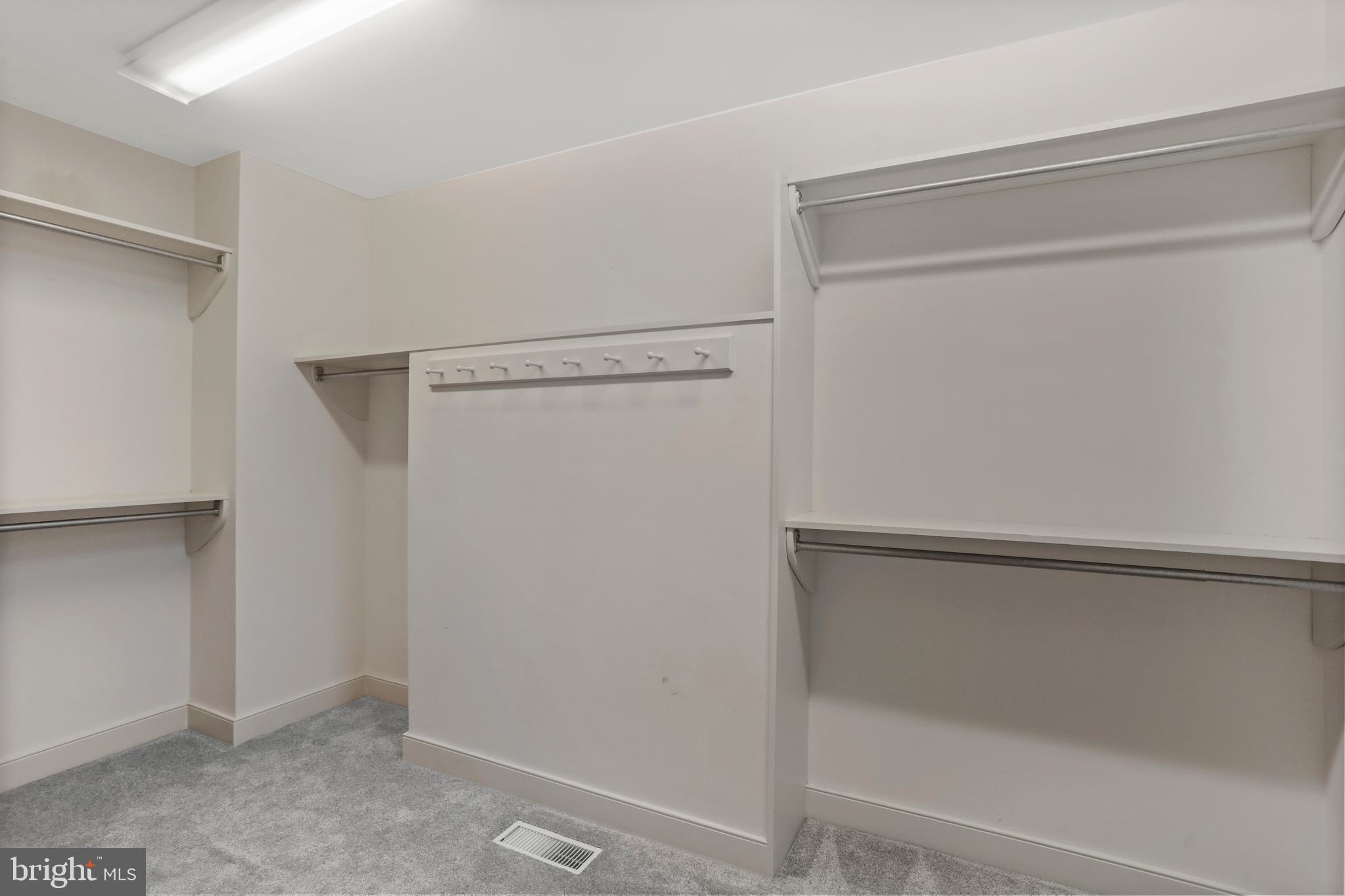 SCOTT GREENE ESTATES - Residential