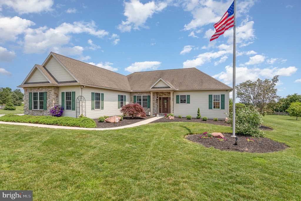 Photo of 41 Fence Row Lane, MANHEIM, PA 17545 (MLS # PALA2071474)