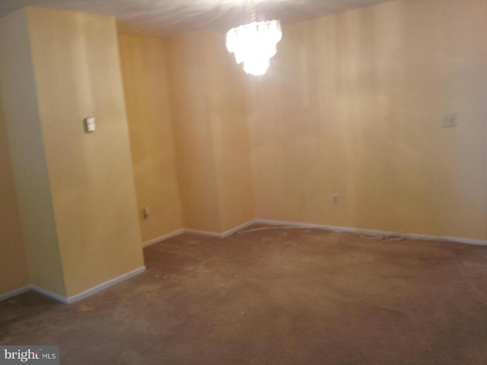 DAWSONS RIDGE - Residential Lease