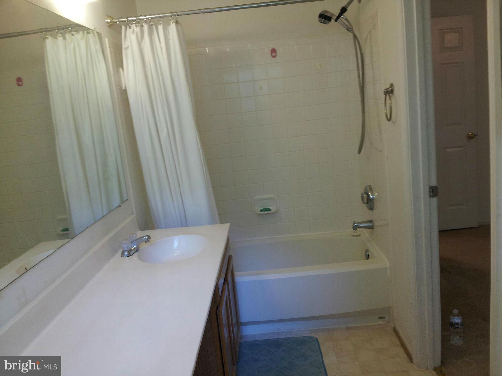 DAWSONS RIDGE - Residential Lease