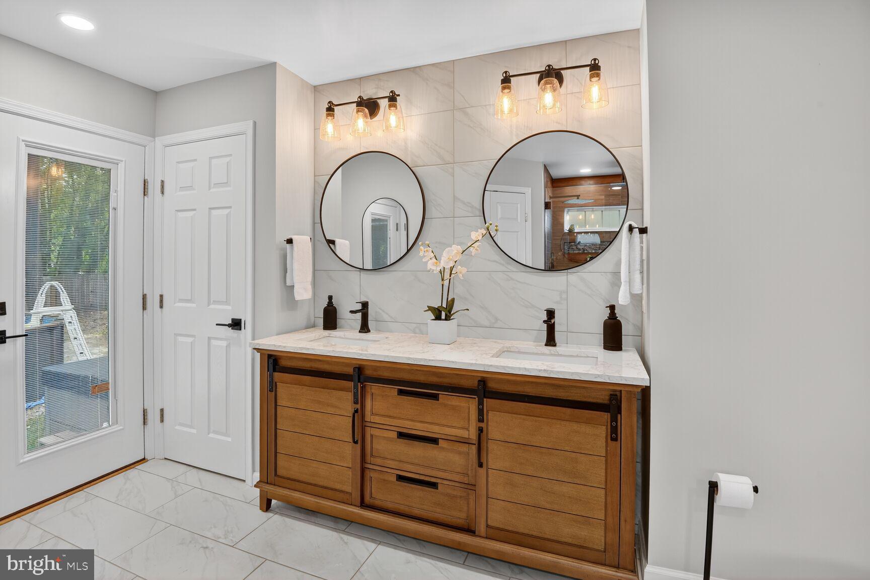 RIO VISTA - Residential