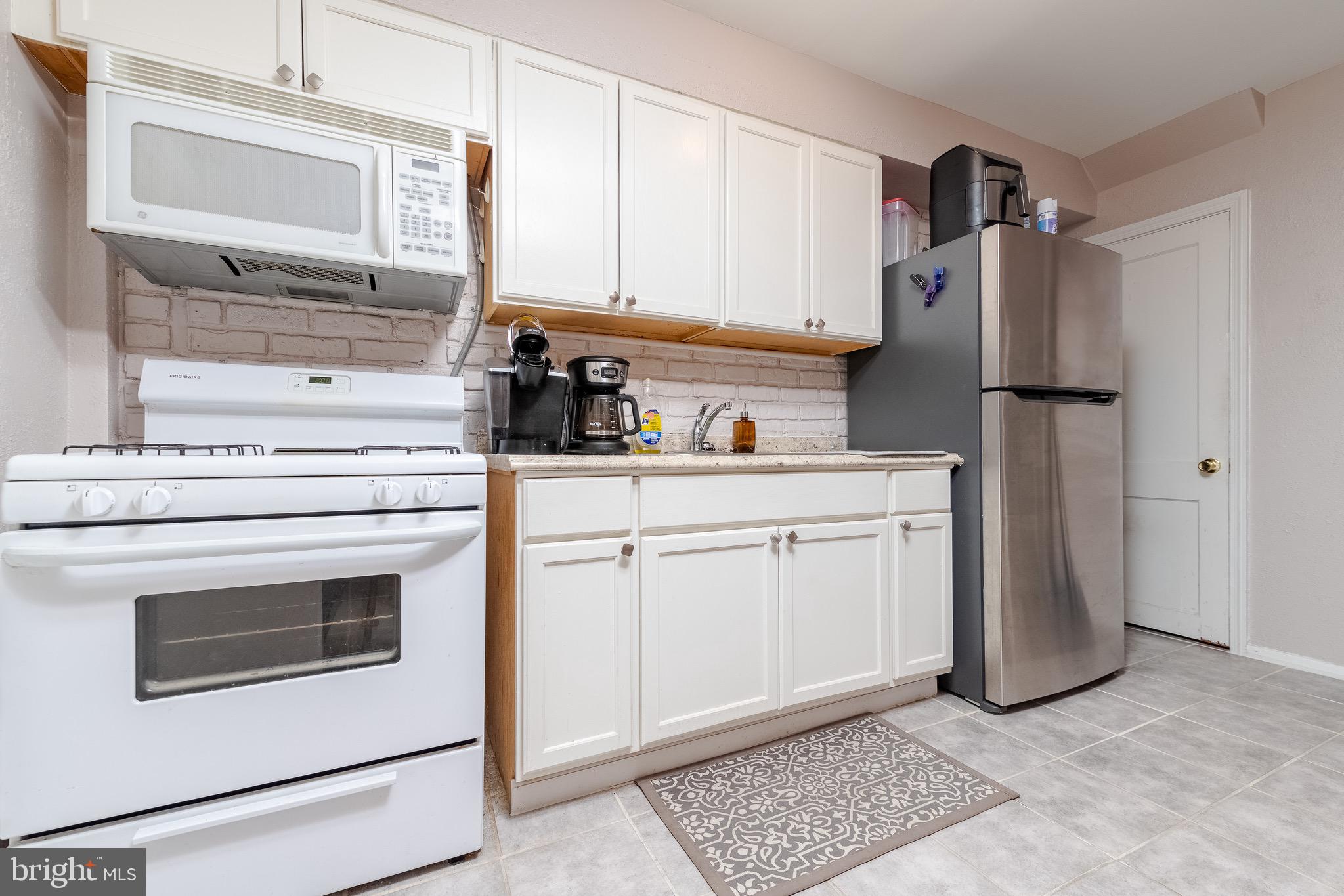 DUNDALK VILLAGE - Residential