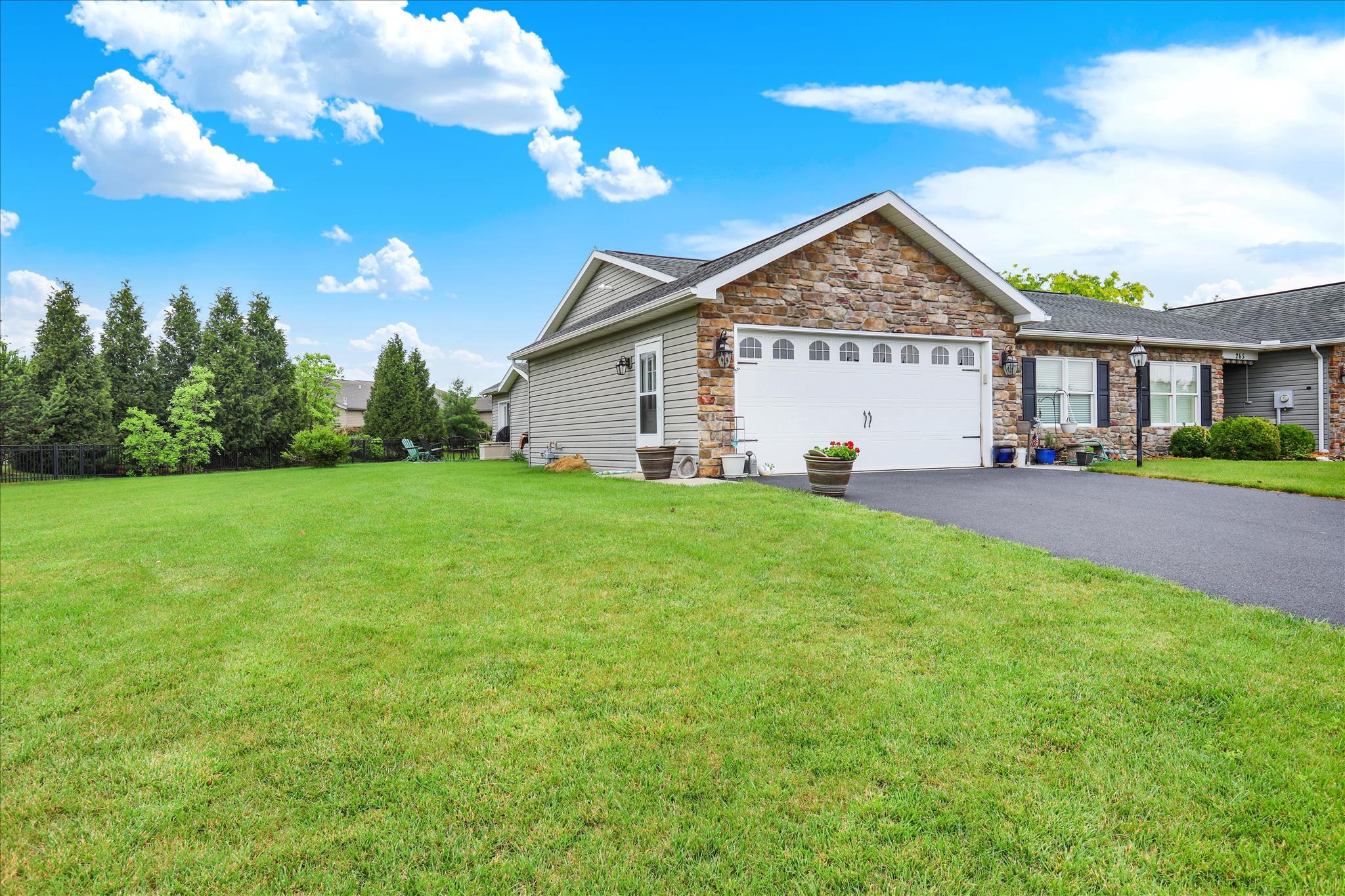 261 MATTHEW DRIVE 306