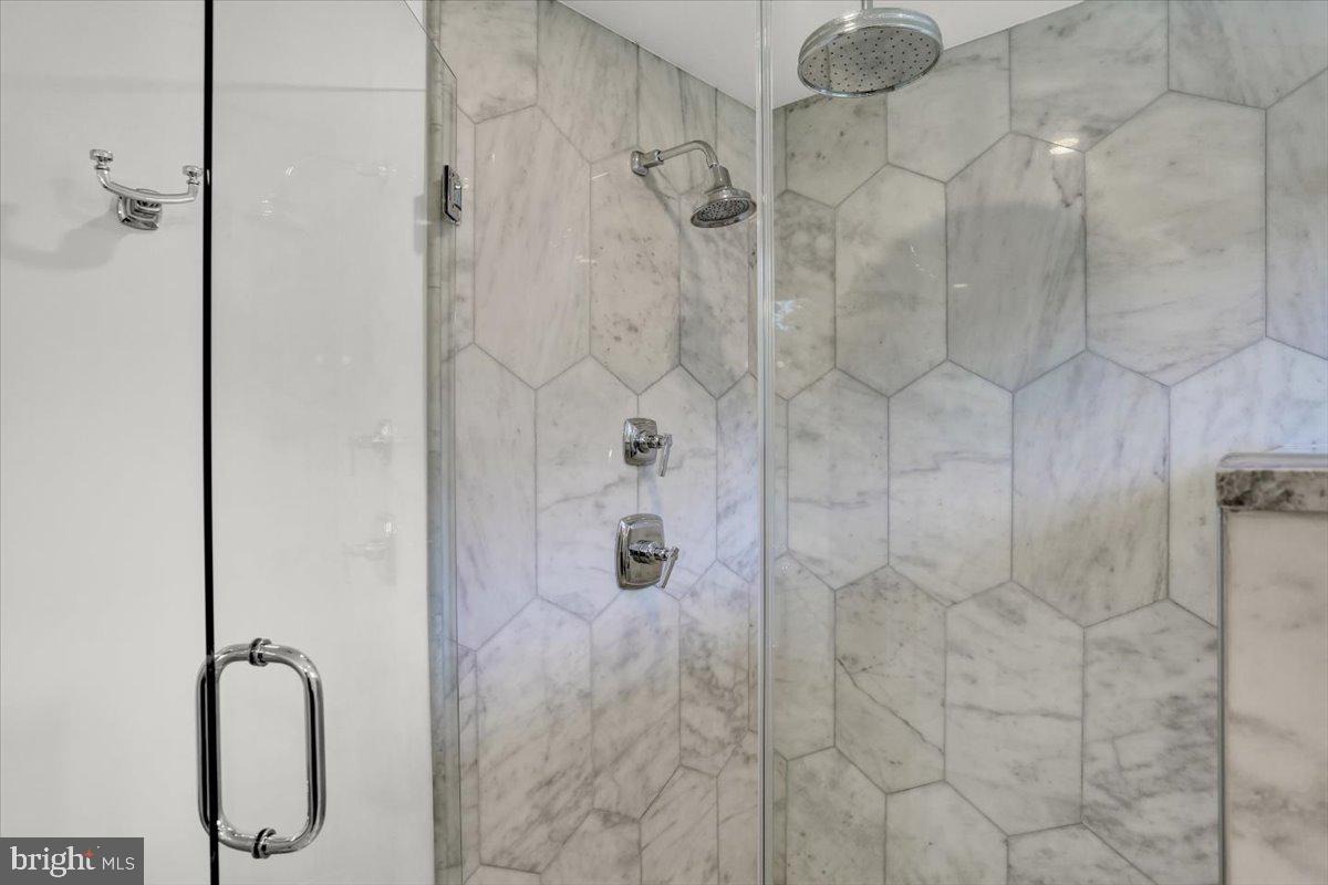 SCHOOL LANE HILLS - Residential