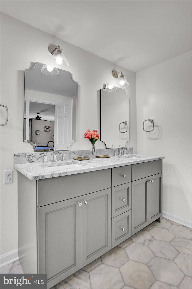 SCHOOL LANE HILLS - Residential