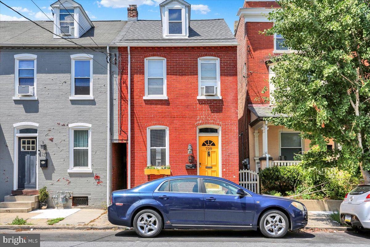 729 E CHESTNUT STREET