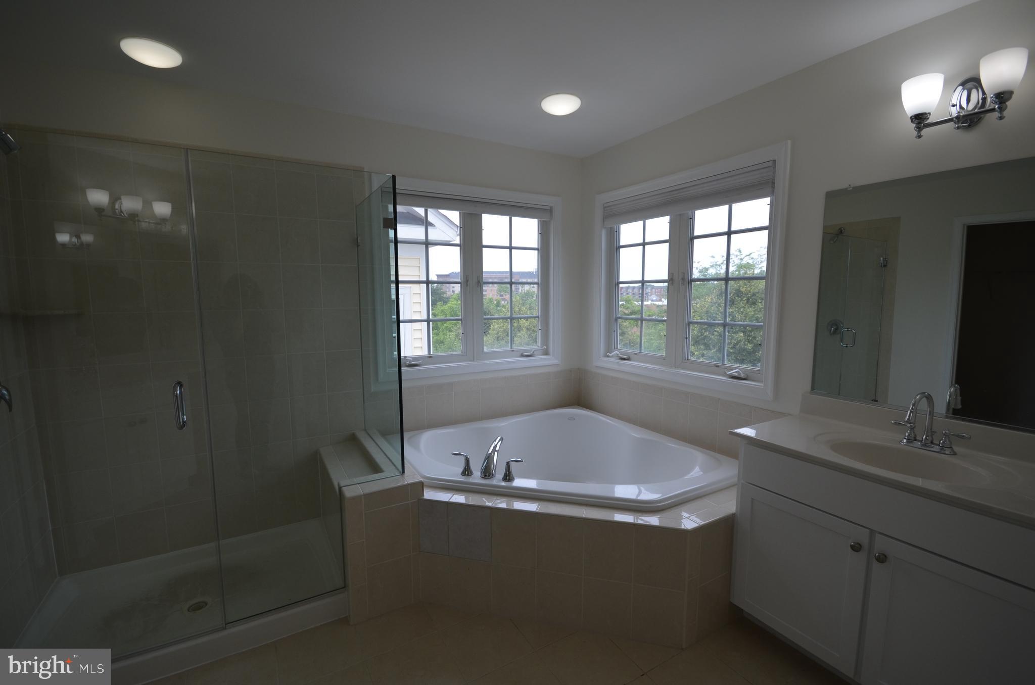 KING FARM IRVINGTON - Residential Lease