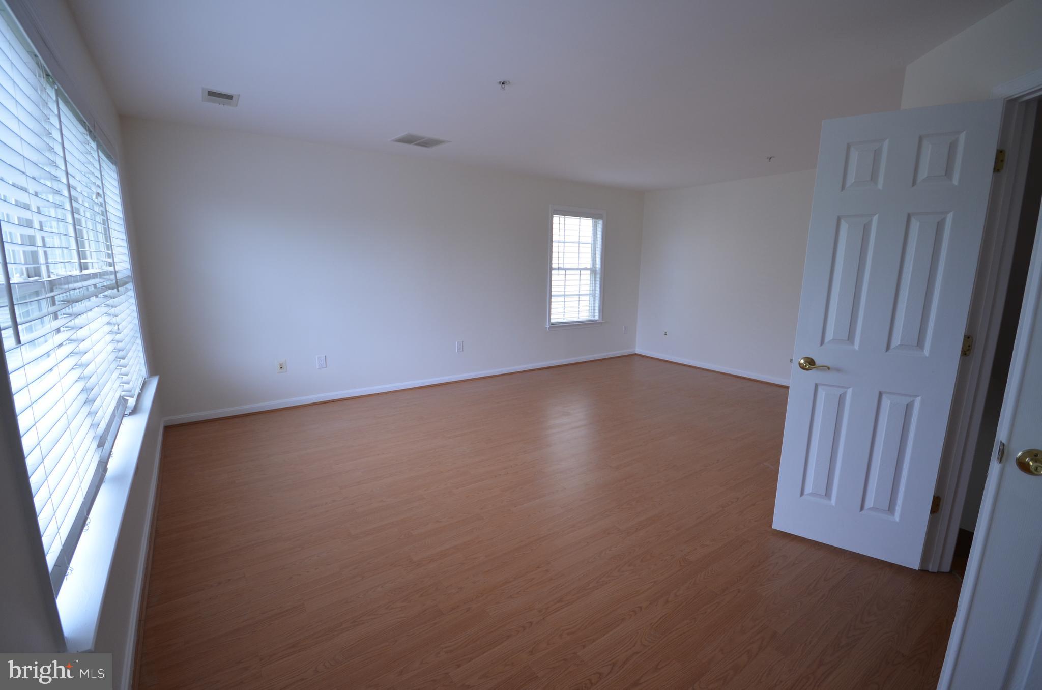 KING FARM IRVINGTON - Residential Lease