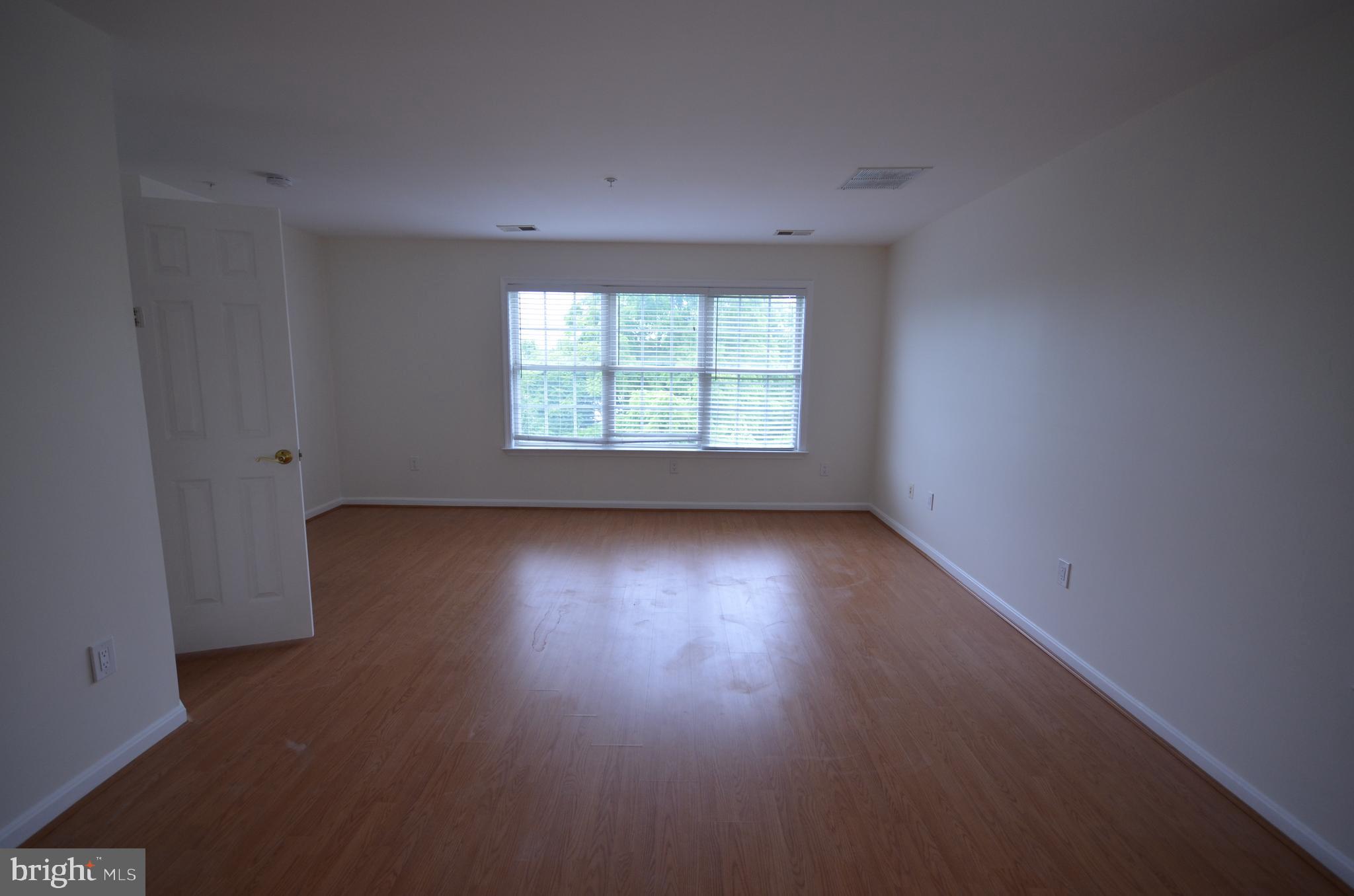 KING FARM IRVINGTON - Residential Lease