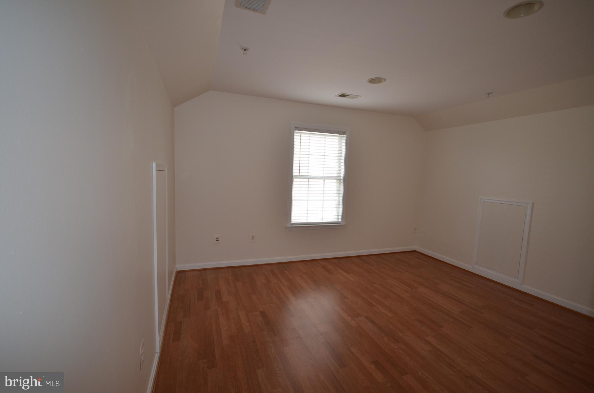 KING FARM IRVINGTON - Residential Lease