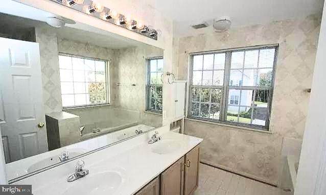 KINGSVIEW VILLAGE - Residential Lease