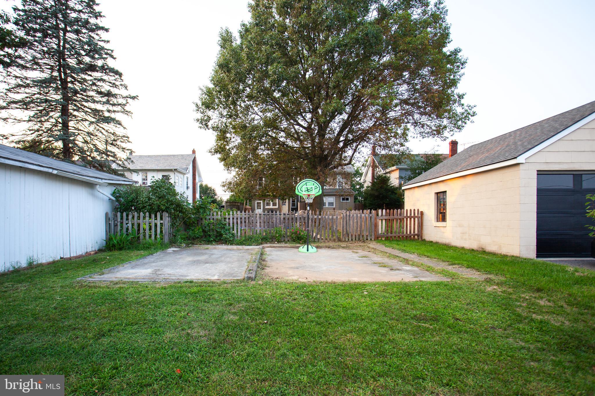 118 E DONEGAL STREET