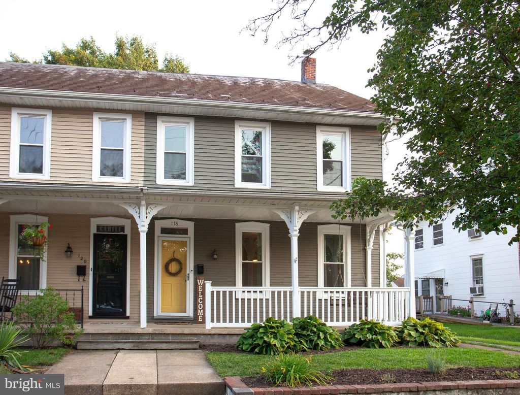 Photo of 118 E Donegal Street, MOUNT JOY, PA 17552 (MLS # PALA2069300)