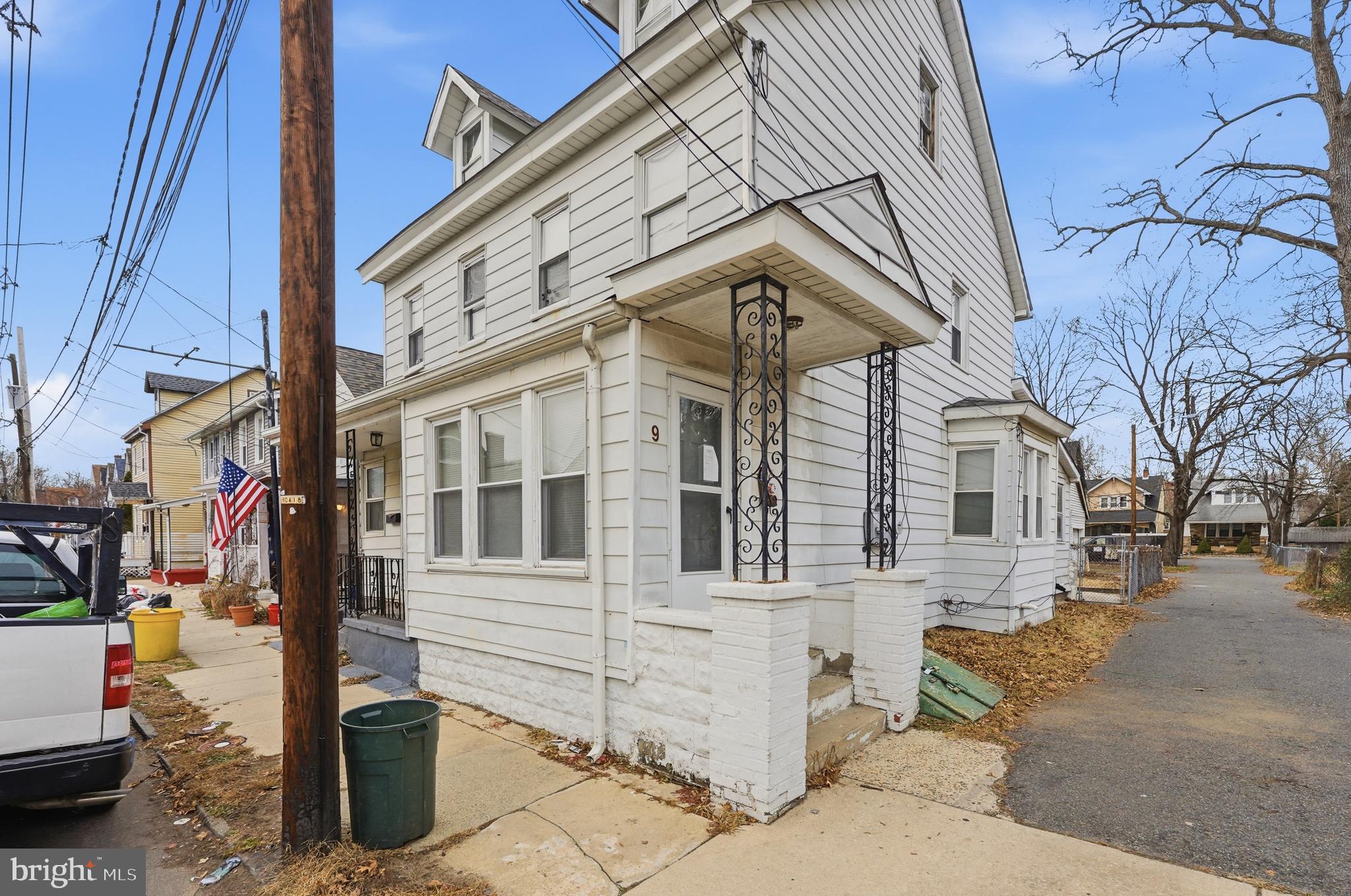 9 W MONROE STREET 11