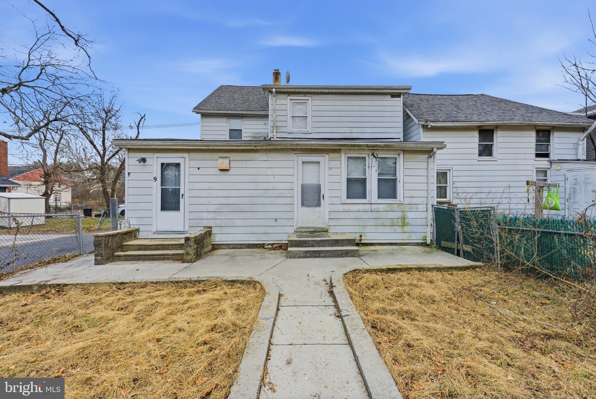 9 W MONROE STREET 11