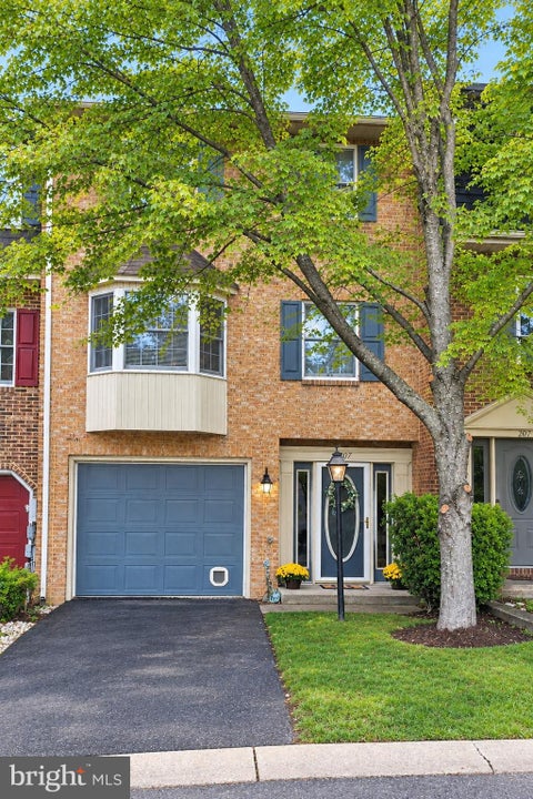 Townhouse For Sale - 1011 Lindsay Lane<br/> HAGERSTOWN, MD 21742