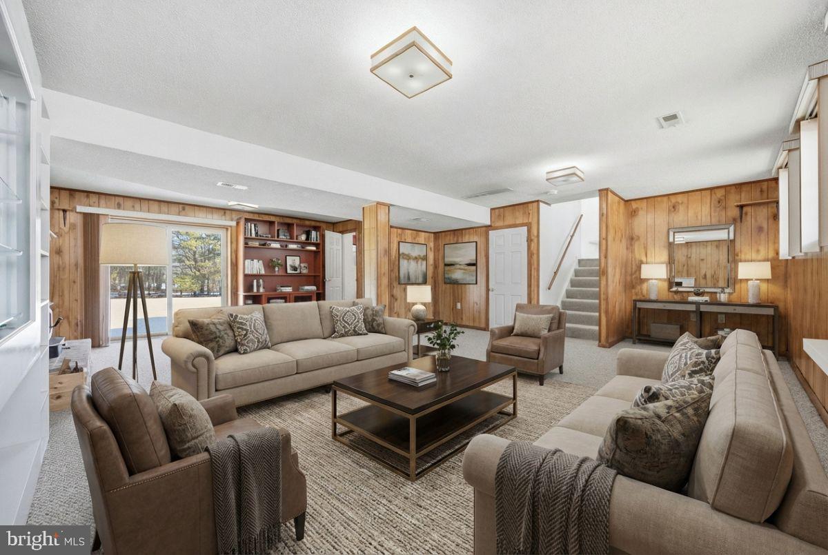 BRADDOCK MANOR - Residential