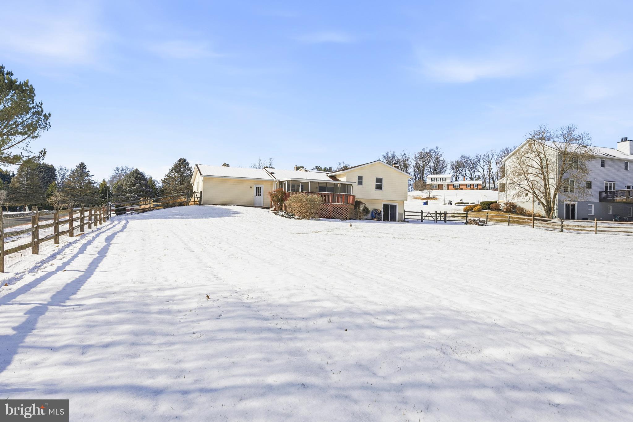 BRADDOCK MANOR - Residential