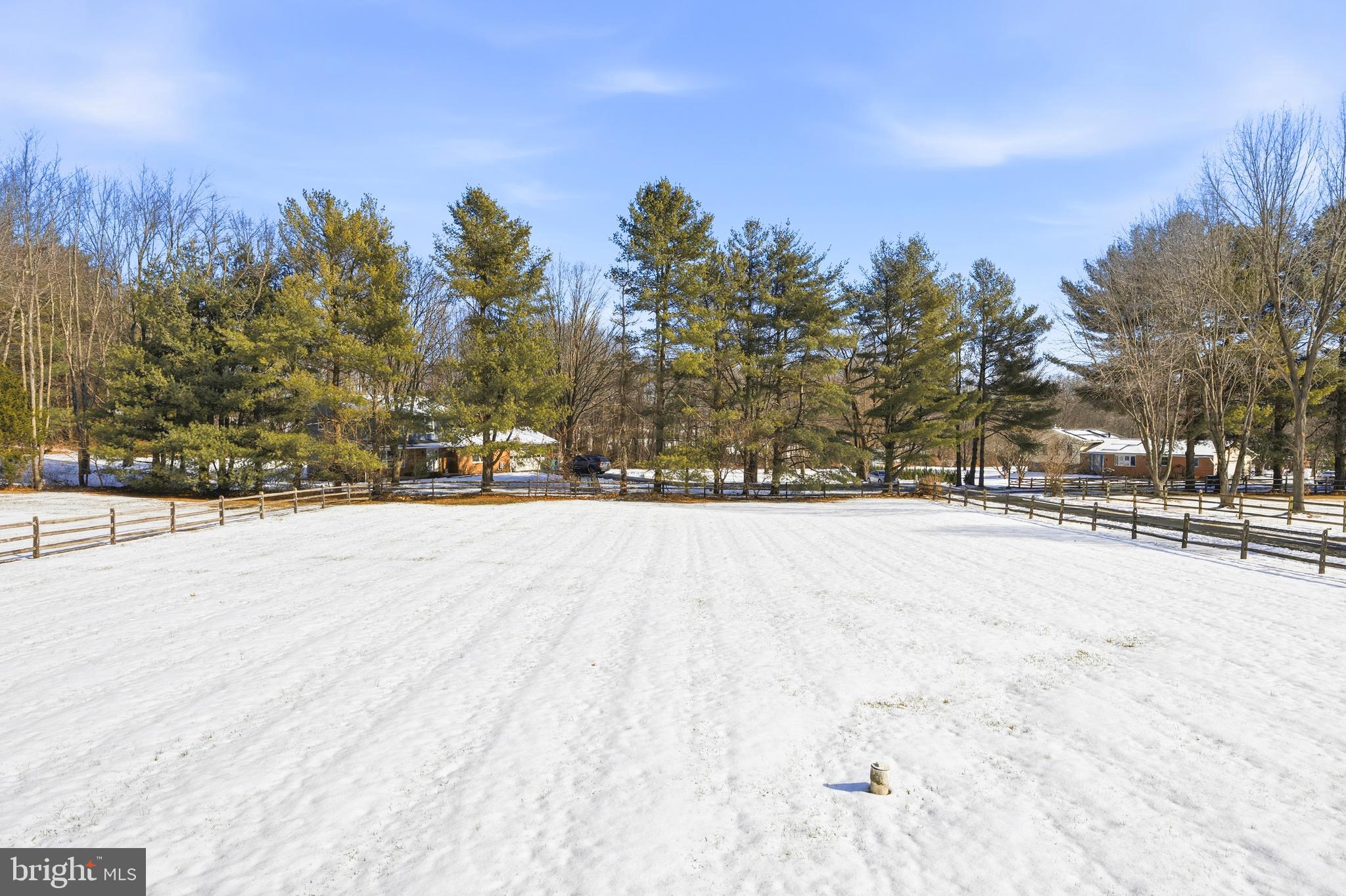 BRADDOCK MANOR - Residential